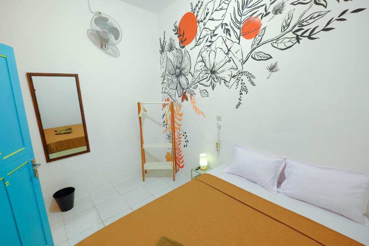 Snooze Malang Pansiyon Dış mekan fotoğraf