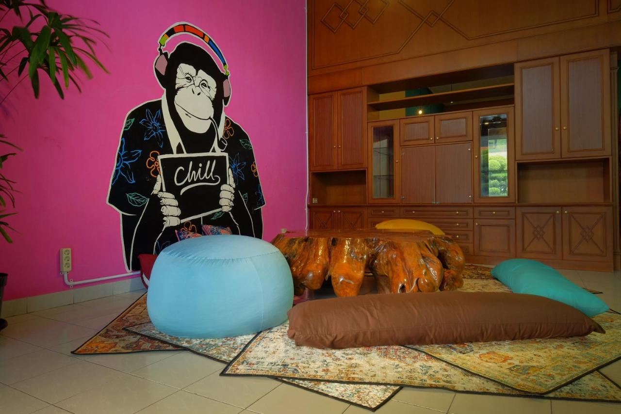 Snooze Malang Pansiyon Dış mekan fotoğraf